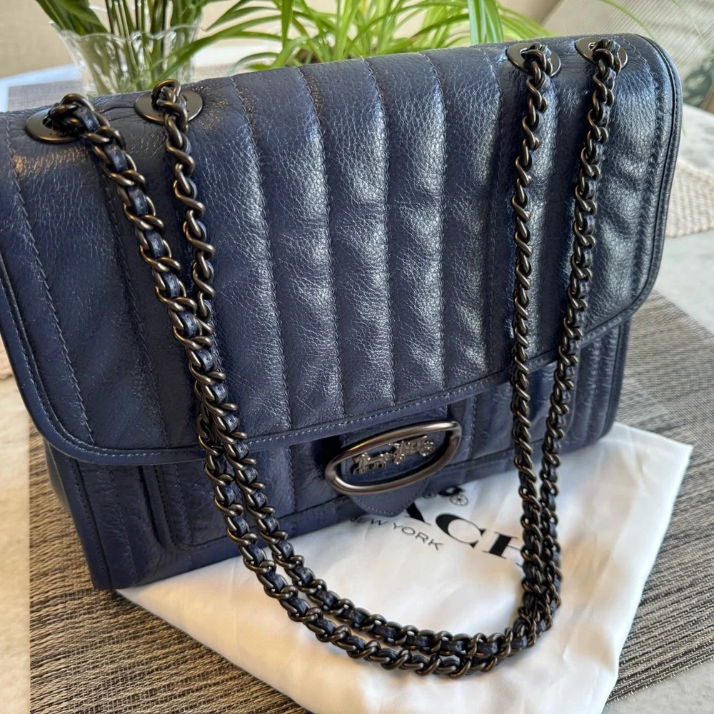 Coach Quilted Leather Shoulder Bag in Navy Blue with Gunmetal Chain - Picture 9 of 16